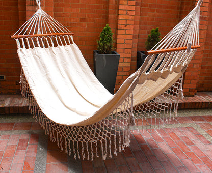 Eden Hammock with Dowel